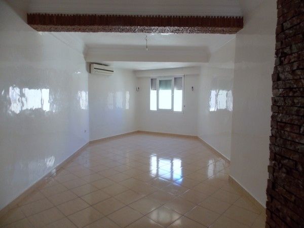 Location 3 chambres vide centre ville