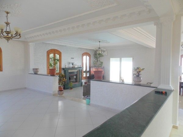 Location villa piscine quartier des plages