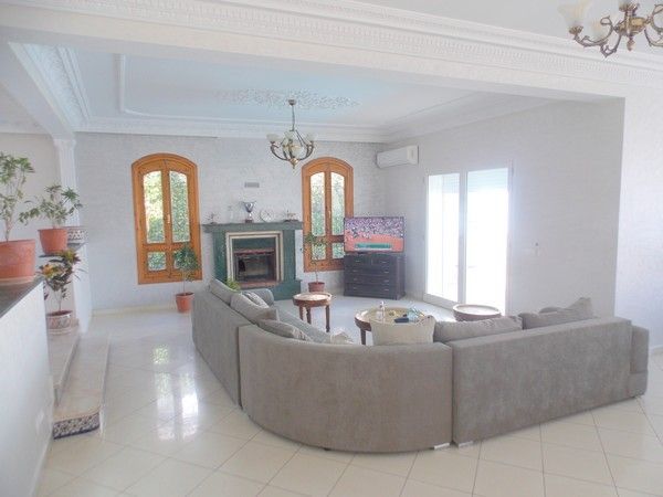Location villa piscine quartier des plages