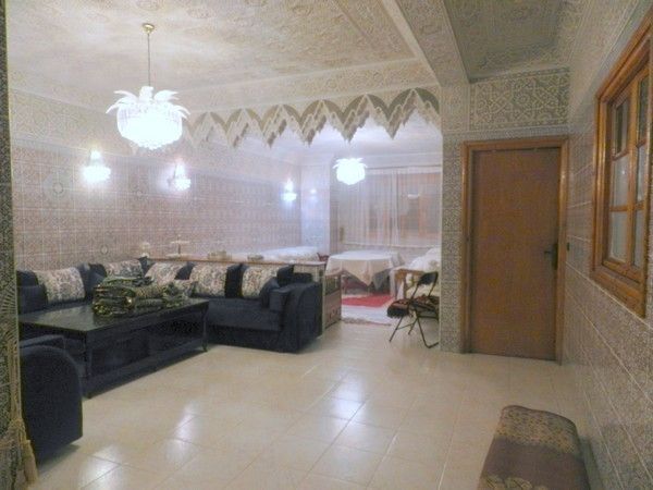 Vends immeuble avec magasin Abdelmoumen