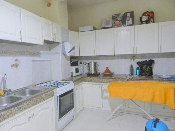Vends immeuble avec magasin Abdelmoumen