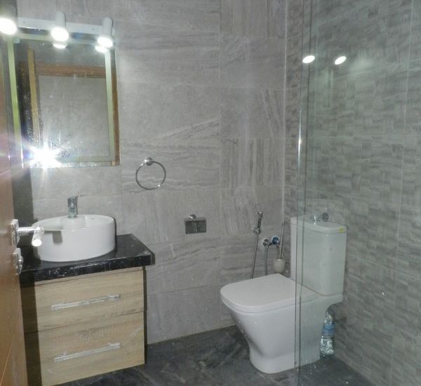 Location appartement vide vue sur le parc