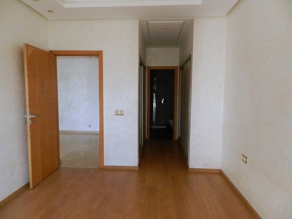 Location appartement vide vue sur le parc