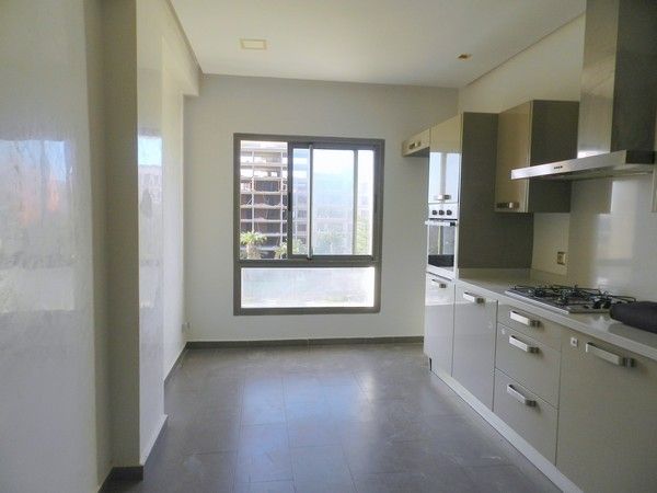Location appartement vide vue sur le parc