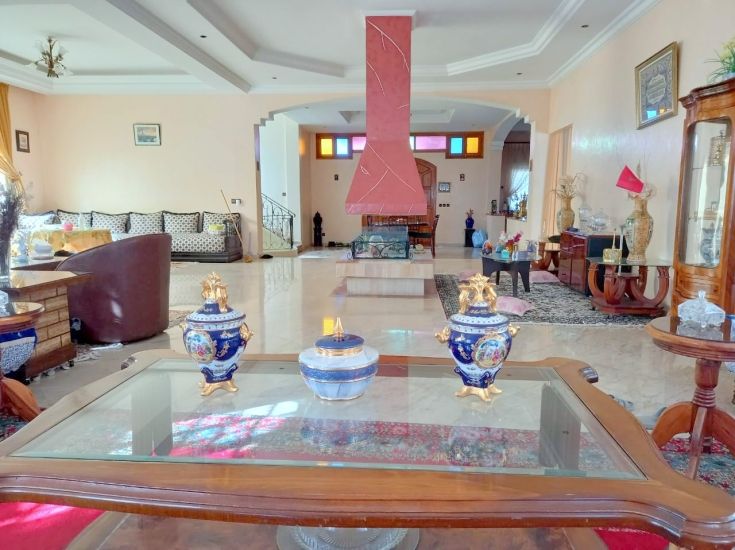 Vente d'une villa avec piscine Mohammedia