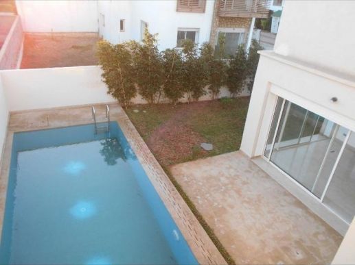 villa avec piscine
